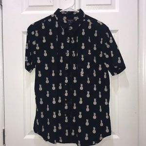 Men’s Forever 21 short-sleeved button down